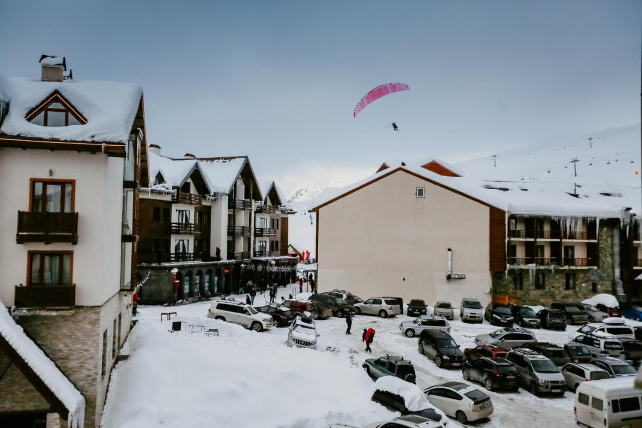 Tedy'S Apartments In New Gudauri Exterior photo